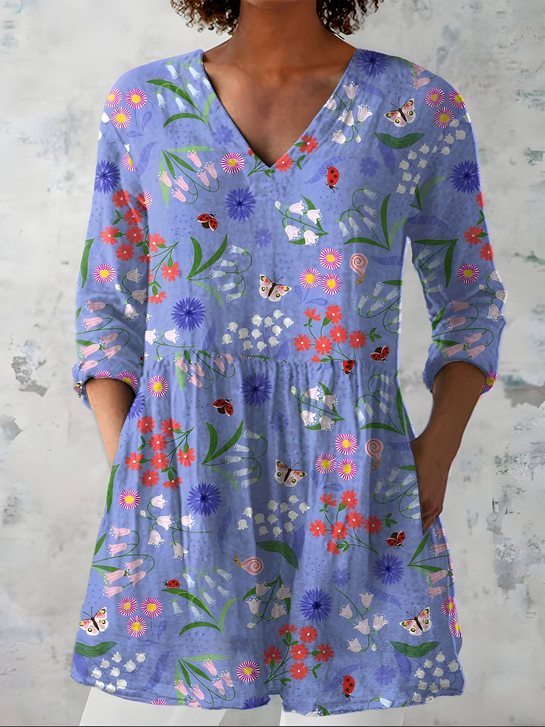 Jocelyn – Flowing V-Neck Longline Blouse