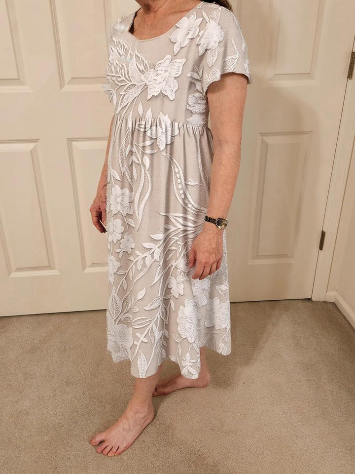 Darcy – Timeless Midi Dress with Elegant Silhouette