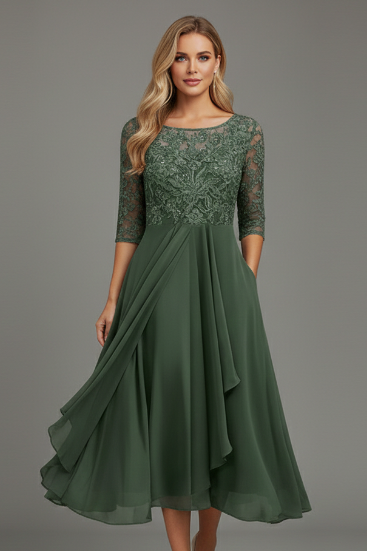 Sienna – Short Sleeve Dress with Round Neckline
