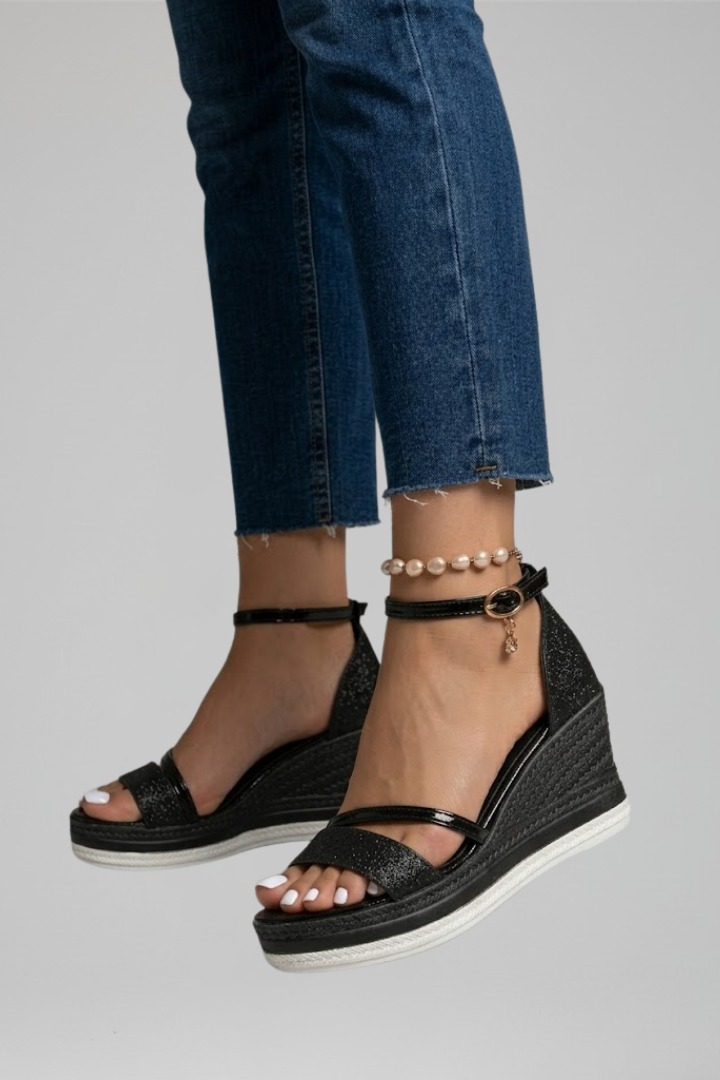 Delilah – Slip-On Orthopaedic Sandals with Cushioned Support