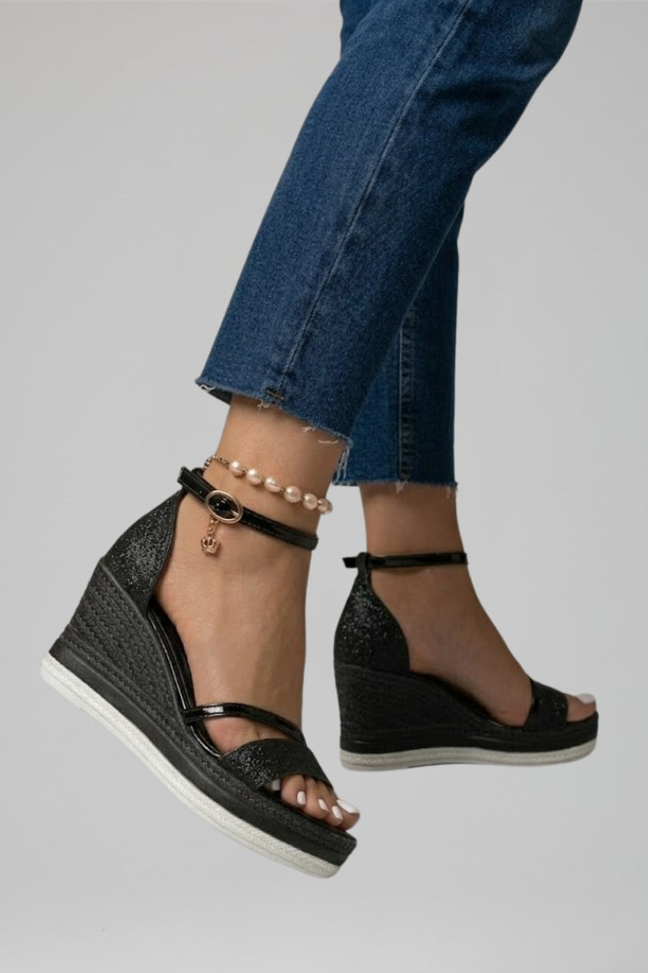 Delilah – Slip-On Orthopaedic Sandals with Cushioned Support