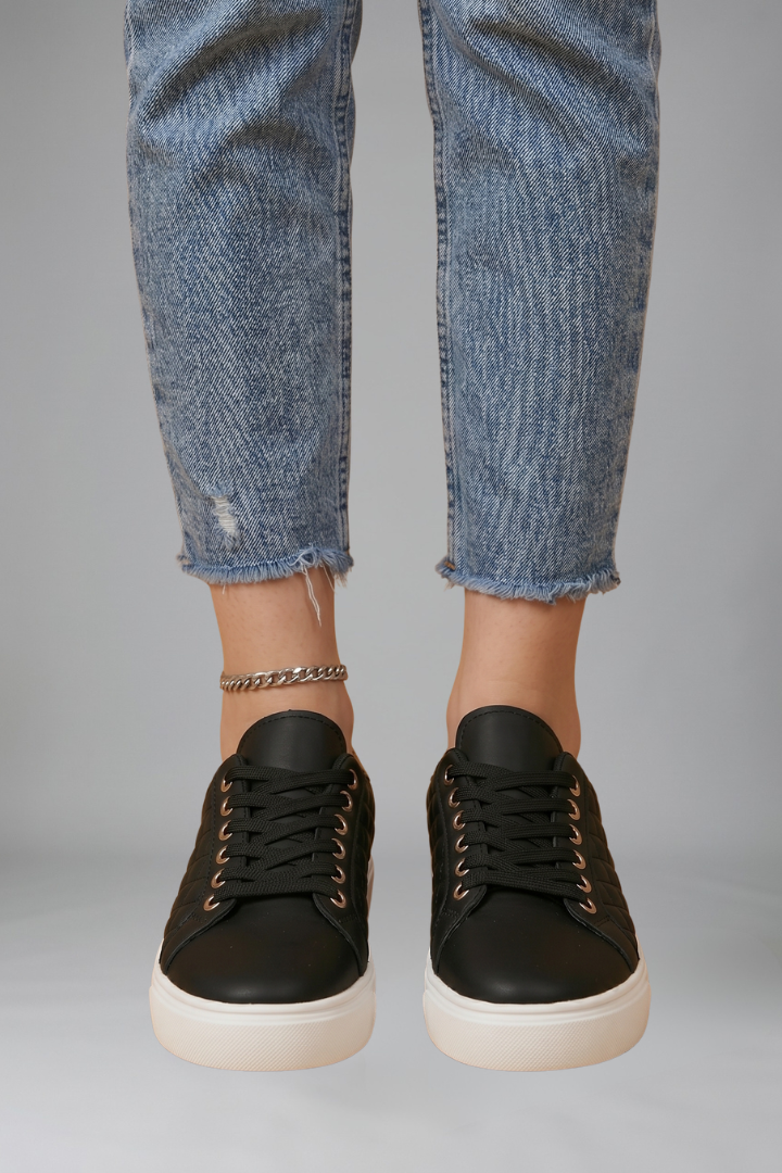 Hazel – Comfortable Orthopaedic Trainers with Flat Rubber Sole