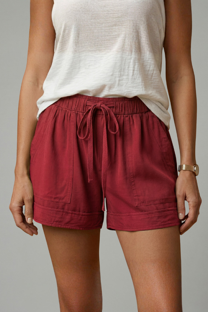 Daphne – Easy Fit Drawstring Waist Shorts