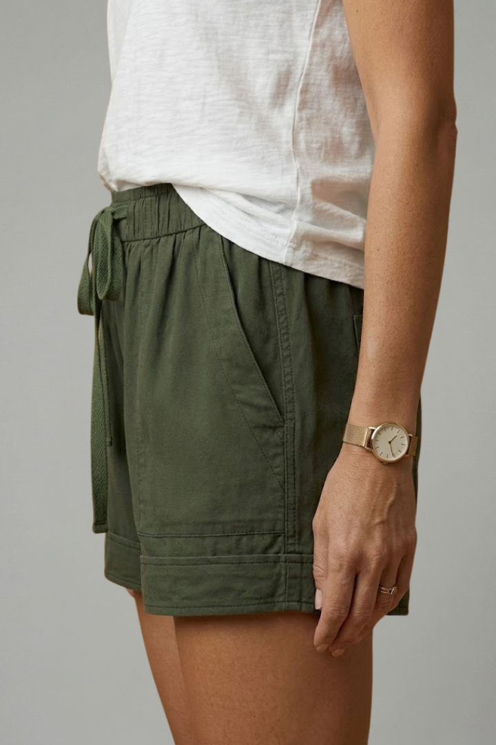 Daphne – Easy Fit Drawstring Waist Shorts