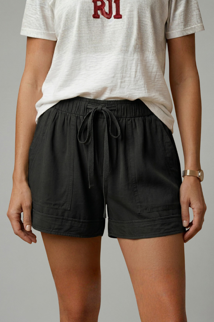 Daphne – Easy Fit Drawstring Waist Shorts