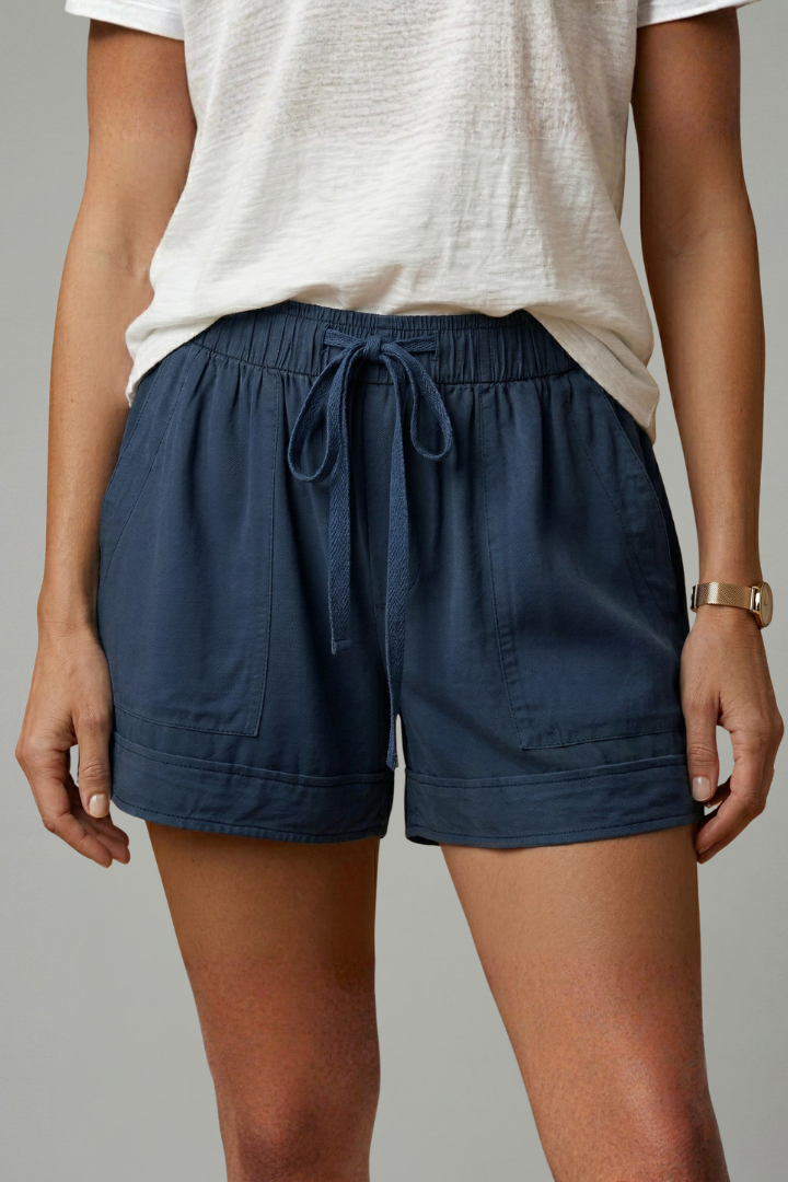 Daphne – Easy Fit Drawstring Waist Shorts