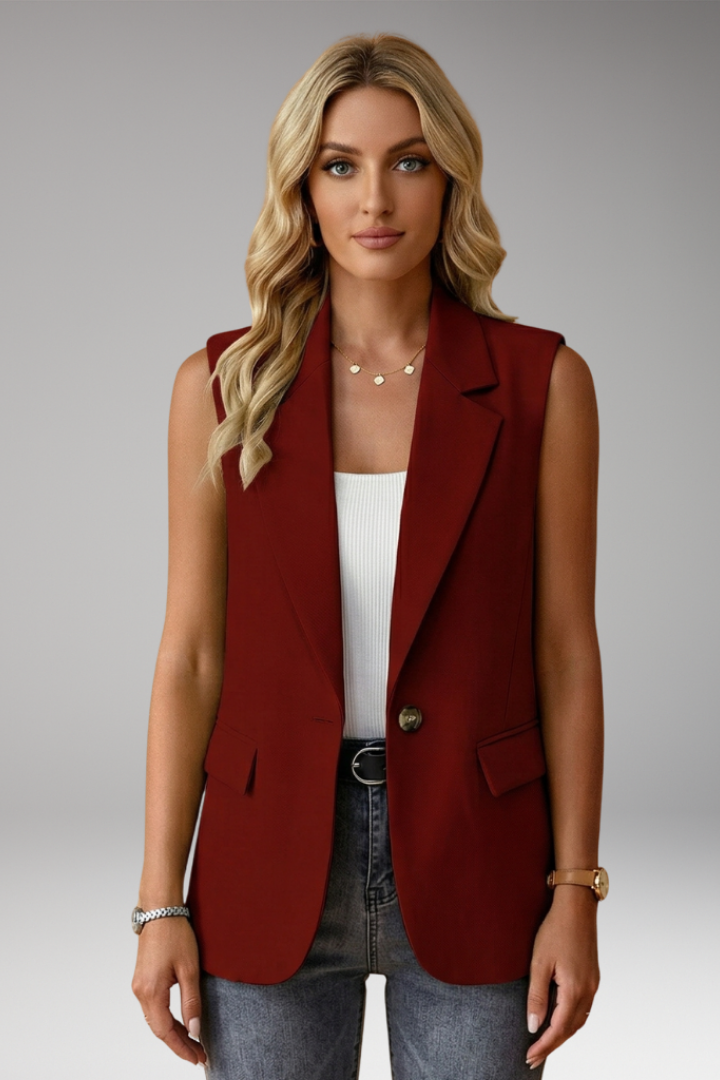 Daphne – Sleeveless Blazer with Notched Lapel and Pockets